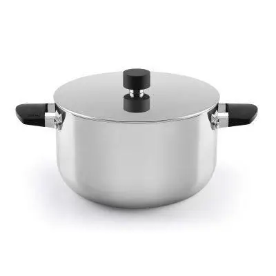 Casserole moyenne à induction Castey Baltic avec couvercle et poignées en silicone en acier inoxydable. Trimétal