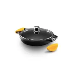 Vue alternative de Cacerola Baja Castey Classic Antiadherente de Aluminio Fundido con Tapadera con Aro Inoxidable y Asas Desmontables de Silicona Amarillo - Vitro Gas