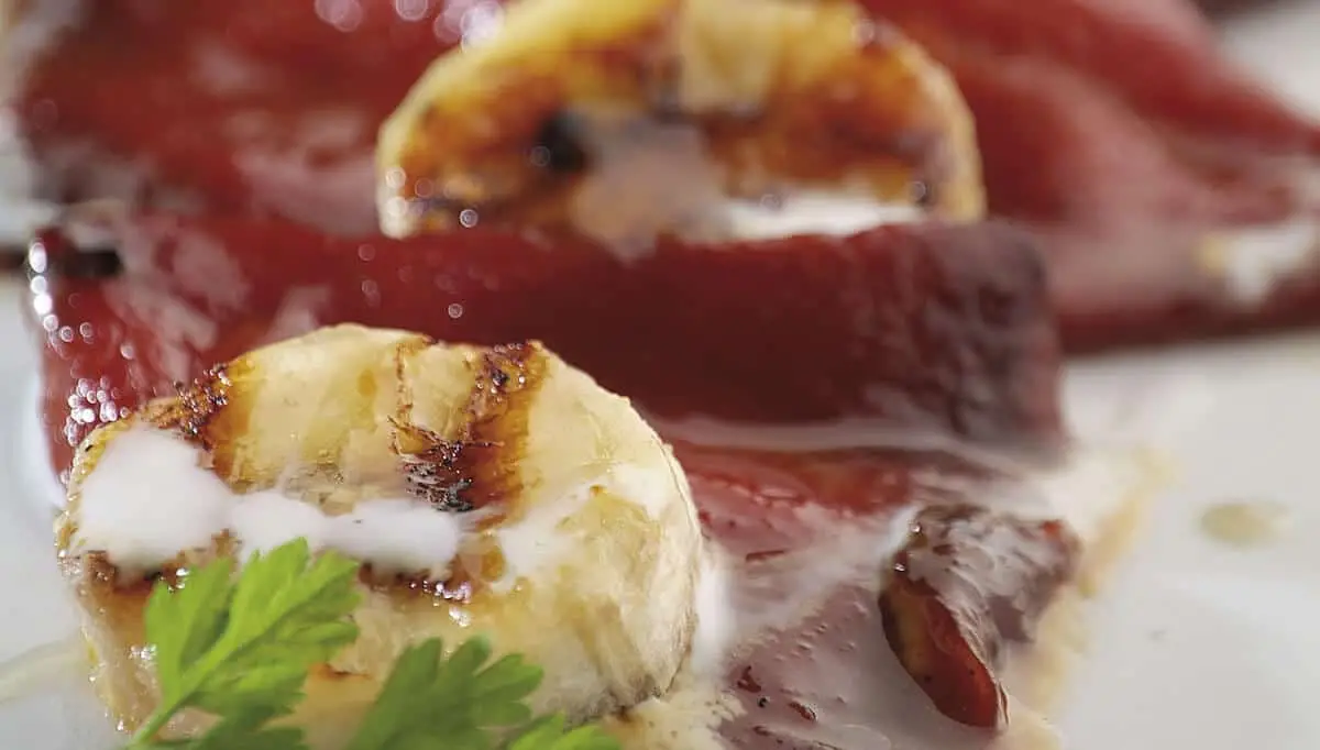 pimientos-del-piquillo-confitados-con-platano-asado