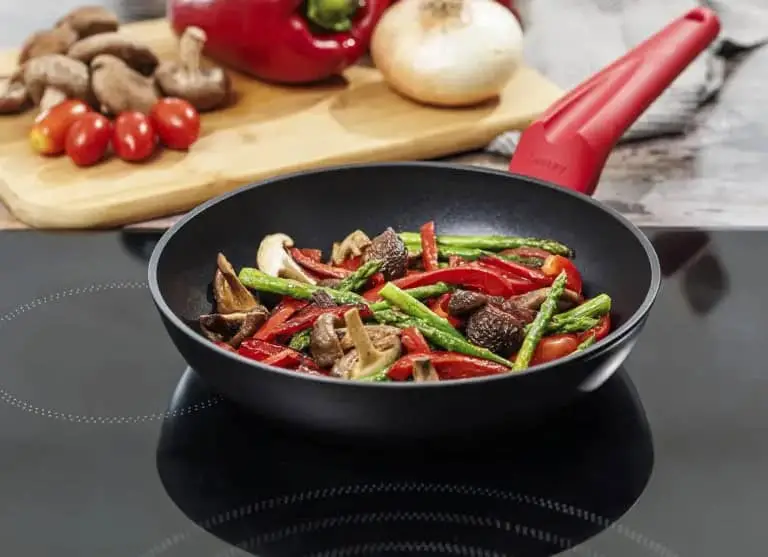 Wok de verduras salteadas con sartén Castey